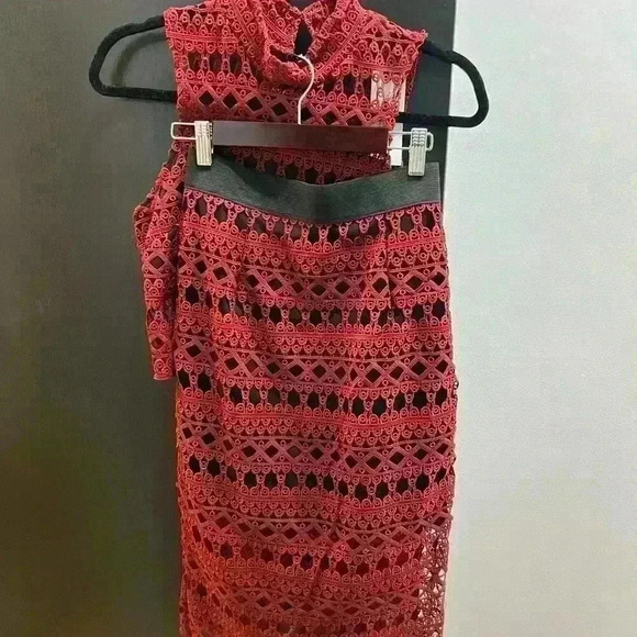 New Strut and Bolt Los Angeles Brown/Burgundy Lace Sleeveless Top and Skirt - Picture 10 of 11